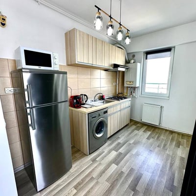 Rent of a comfortable 3-room penthouse, 85 m², Mamaia, Constanța, Romania