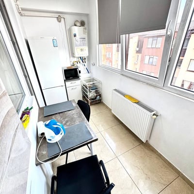 Miete einer gut ausgestatteten möblierten 2-Zimmer-Wohnung, Bukarest, Sektor 6, Rumänien