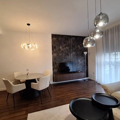 Alquiler de un apartamento nuevo de 2 habitaciones, 50 m², frente al paseo marítimo, Zemun, Belgrado, Serbia