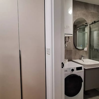 Alquiler de un apartamento nuevo de 2 habitaciones, 50 m², frente al paseo marítimo, Zemun, Belgrado, Serbia