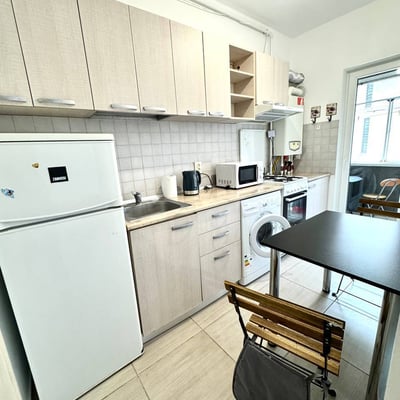 Rent of a comfortable 1-room apartment, 34 m², Bucharest, Sector 6, Romania