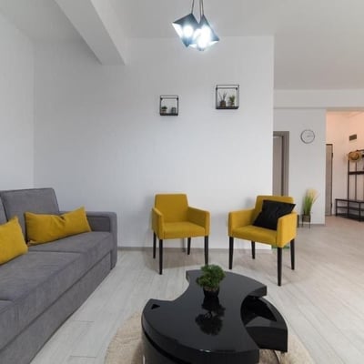 Alquiler de cómodos apartamentos de 2 habitaciones, 60 m², Mamaia, Constanța, Rumanía
