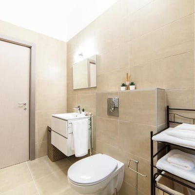 Alquiler de cómodos apartamentos de 2 habitaciones, 60 m², Mamaia, Constanța, Rumanía