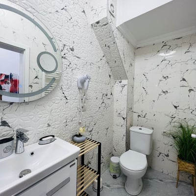 Alquiler de cómodos apartamentos de 1 habitación, 45 m², Mamaia, Constanța, Rumanía