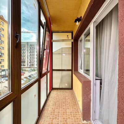 Аренда уютной, меблированной, 2-комнатной квартиры, Бухарест, 6-й сектор, Румыния