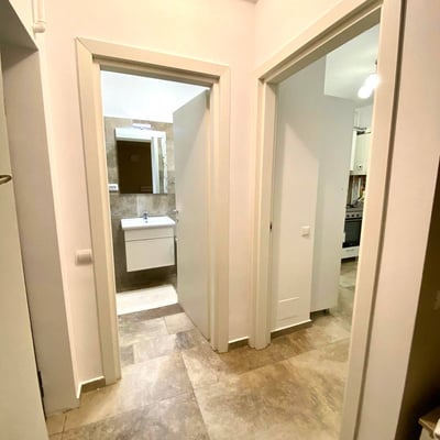 Miete einer komfortablen 1-Zimmer-Wohnung mit separater Küche, Bukarest, Rumänien