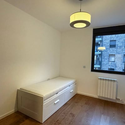 Miete einer komfortablen, möblierten 3-Zimmer-Wohnung, 67 m², Belgrad, Serbien