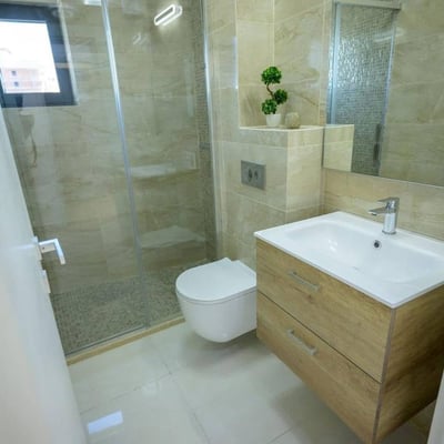 Rent of spacious, furnished 3-room apartments, 75 m², Mamaia, Constanța, Romania