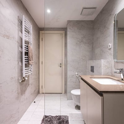 Alquiler de luminosos apartamentos amueblados de 3 habitaciones, 82 m², BW Aurora, Belgrado, Serbia