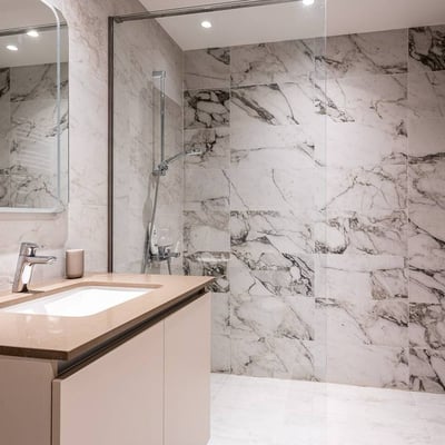 Alquiler de luminosos apartamentos amueblados de 3 habitaciones, 82 m², BW Aurora, Belgrado, Serbia