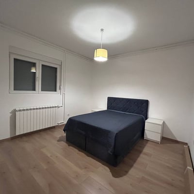 Location d’appartements meublés et spacieux de 3 pièces, 72 m², Višnjica, Belgrade, Serbie