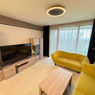 Rent of a furnished 3-room apartment, 100 m², Briz District, Varna, Bulgaria