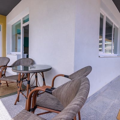 Rent of furnished 2-room apartments, 56 m², with sea view, Mamaia, Constanța, Romania