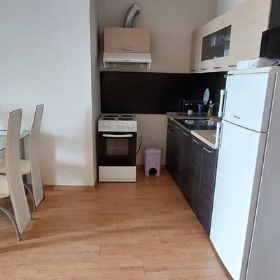 Rent of a comfortable 3-room apartment, Top Center, Varna, Bulgaria