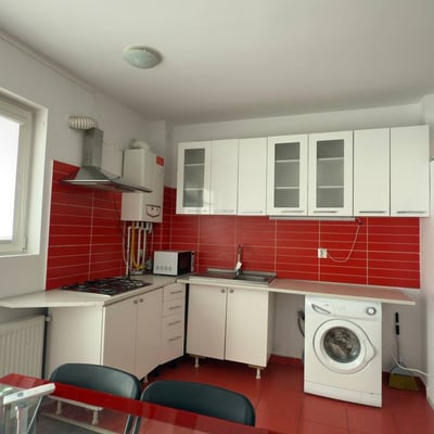 Alquiler de un apartamento acogedor y amueblado de 3 habitaciones, Sector 6, Bucarest, Rumanía