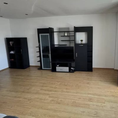 Rent of a comfortable, furnished 3-room apartment, 85 m², Faleza Nord, Constanța, Romania