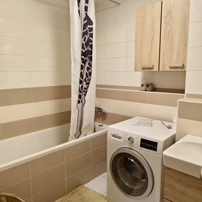 Alquiler de un apartamento amueblado de 3 habitaciones, 62 m², Podunajské Biskupice, Bratislava, Eslovaquia