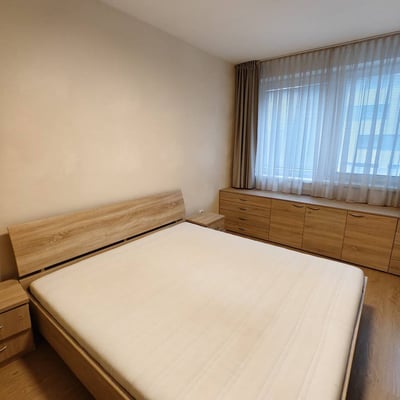 Alquiler de un apartamento amueblado de 3 habitaciones, 62 m², Podunajské Biskupice, Bratislava, Eslovaquia