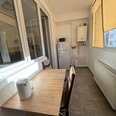 Location d’un appartement spacieux et meublé de 2 pièces, Secteur 6, Bucarest, Roumanie