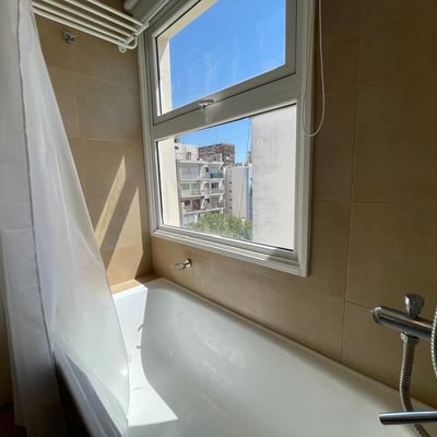 Miete eines hellen, möblierten Studios, Belgrano, Buenos Aires, Argentinien