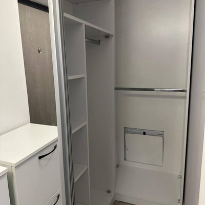 Alquiler de un apartamento amueblado de 1 habitación con renovación moderna, Sector 6, Bucarest, Rumanía