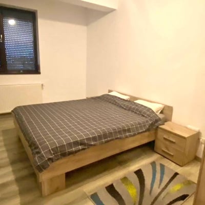 Alquiler de un apartamento amueblado y renovado de 2 habitaciones, 60 m², Bucarest, Rumanía