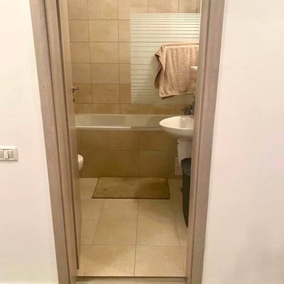 Alquiler de un apartamento amueblado y renovado de 2 habitaciones, 60 m², Bucarest, Rumanía