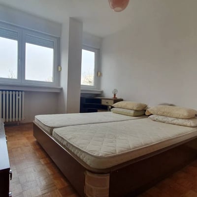 Alquiler de un apartamento cómodo y amueblado de 2 habitaciones, 59 m², Nuevo Belgrado, Serbia