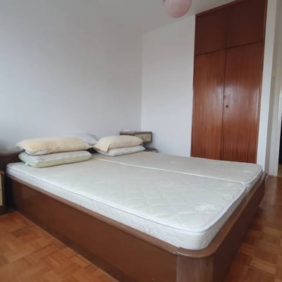 Alquiler de un apartamento cómodo y amueblado de 2 habitaciones, 59 m², Nuevo Belgrado, Serbia