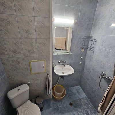 Alquiler de un apartamento cómodo y amueblado, Burgas, Bulgaria