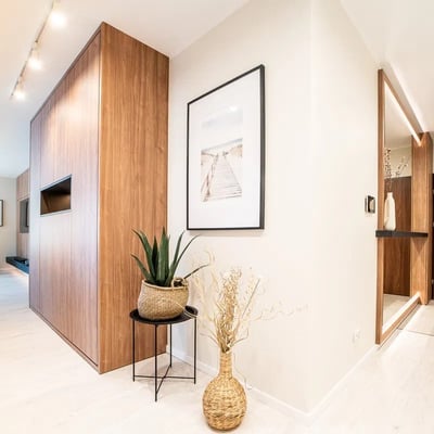 Alquiler de un apartamento elegante de tres habitaciones de 84 m² con balcón, distrito de Bronowice, Cracovia, Polonia