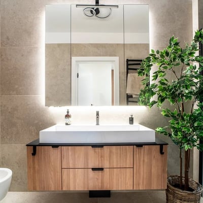 Alquiler de un apartamento elegante de tres habitaciones de 84 m² con balcón, distrito de Bronowice, Cracovia, Polonia