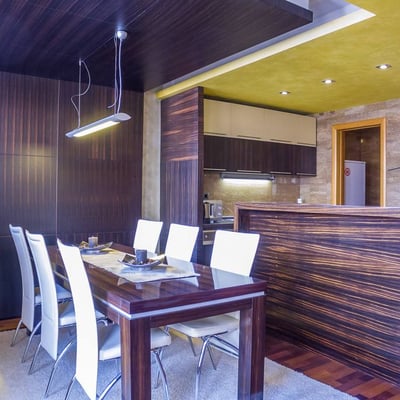 Alquiler de un apartamento espacioso de tres habitaciones de 90 m² en Vračar, Belgrado, Serbia