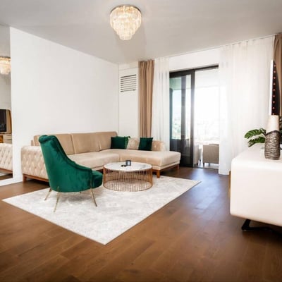 Alquiler de un apartamento espacioso de tres habitaciones de 120 m² en el complejo residencial premium BW Terraces, Belgrado, Serbia