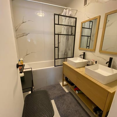 Rent of a cozy 73 m² three-room apartment in the 16th arrondissement, Paris, France