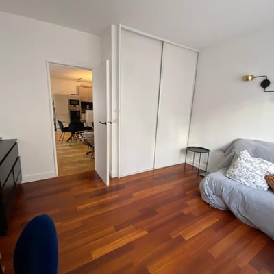 Rent of a cozy 73 m² three-room apartment in the 16th arrondissement, Paris, France