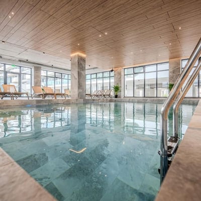 Аренда комфортной, меблированной 2-комнатной квартиры, 54 м², район Mamaia, Констанца, Румыния