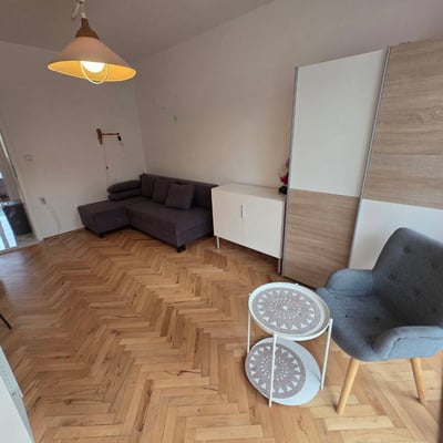 Аренда просторной 3-комнатной квартиры в центре, Бургас, Болгария