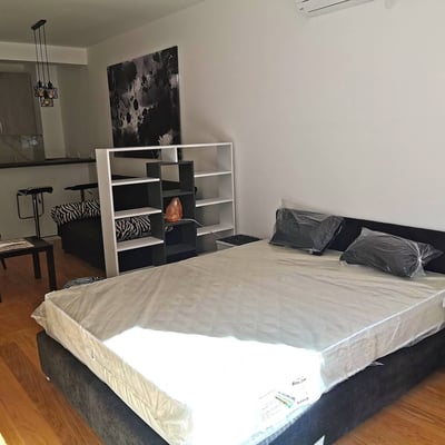Alquiler de un apartamento tipo estudio, 37 m², frente al parque Tašmajdan, Belgrado, Serbia