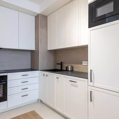 Alquiler de un apartamento absolutamente nuevo de 3 habitaciones, 76 m², en el complejo residencial premium BW Eterna, Belgrado, Serbia