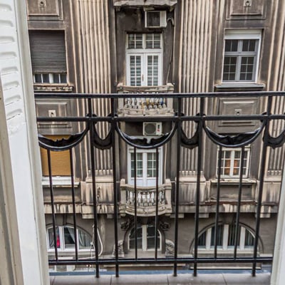 Location d’un appartement de 2 pièces, 60 m², en centre-ville, Belgrade, Serbie