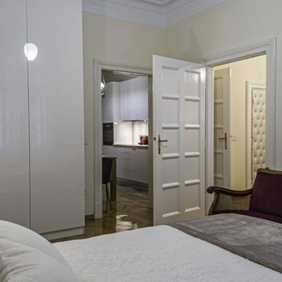 Location d’un appartement de 2 pièces, 60 m², en centre-ville, Belgrade, Serbie