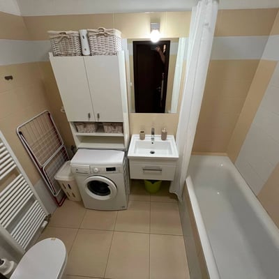 Alquiler de un apartamento de 2 habitaciones, Nové Mesto, Bratislava, Eslovaquia