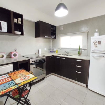 Alquiler de cómodo apartamento de 3 habitaciones 90 m², Las Cañitas, Buenos Aires, Argentina