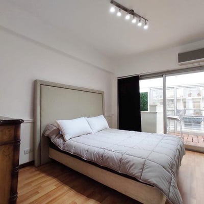 Alquiler de cómodo apartamento de 3 habitaciones 90 m², Las Cañitas, Buenos Aires, Argentina