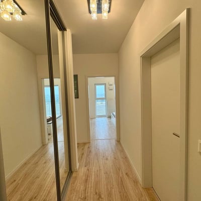 Alquiler de apartamento de 2 habitaciones en edificio nuevo, Petržalka, Bratislava, Eslovaquia