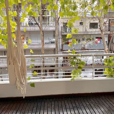 Location d’un studio avec balcon et piscine, Palermo, Buenos Aires, Argentine