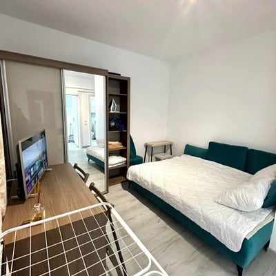 Location d’un appartement meublé et lumineux d’1 pièce, Secteur 6, Bucarest, Roumanie