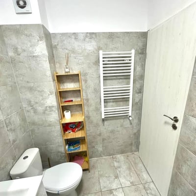 Location d’un appartement meublé et lumineux d’1 pièce, Secteur 6, Bucarest, Roumanie