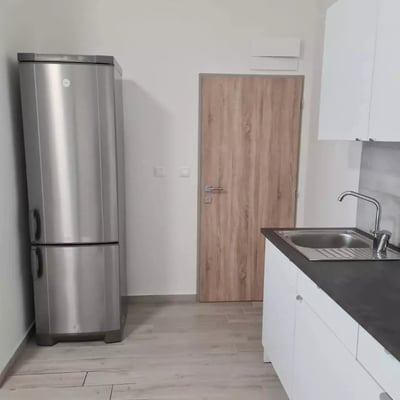 Аренда светлой квартиры-студии 28 м², Старе Место, Братислава, Словакия